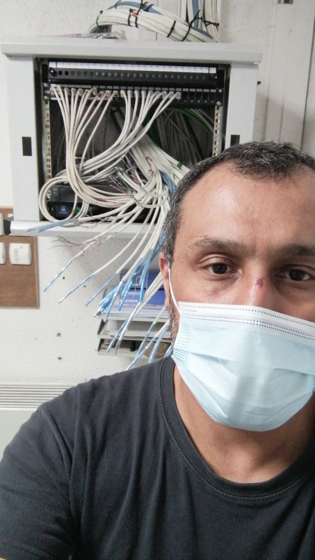 Dominique Bah - Expert IT & Électricien